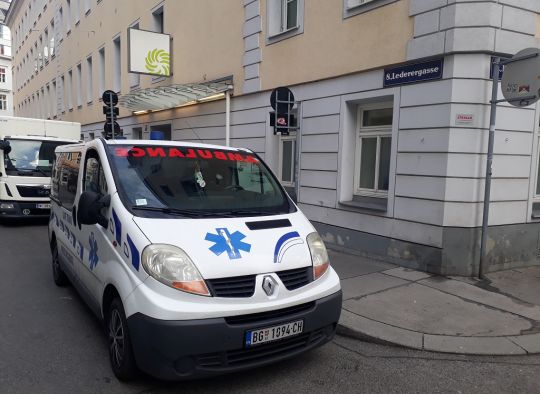 Sanitetski prevoz (transport) pacijenta Srbija - Austrija