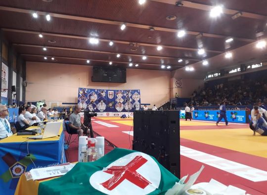 Iznajmljivanje sanitetskih vozila Safe.Trans 05